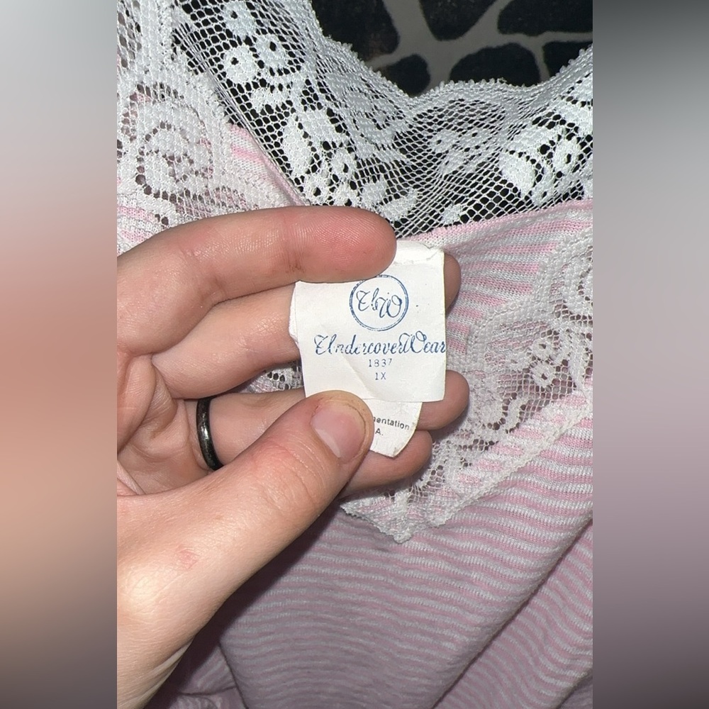 a night set, very comfortable